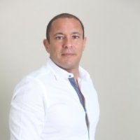 Alex Axiotis , Consul Honoraire de la République de Chypre